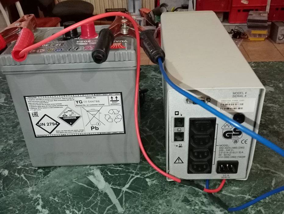 Záložní UPS pro čerpadlo kotle + akumulátor 40Ah